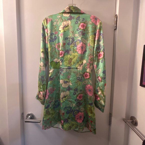 Dress - Picture 2 of 6